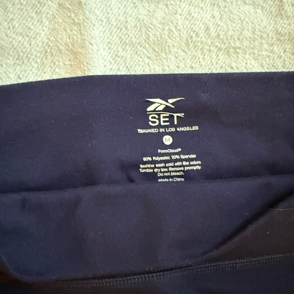 Set X Reebok Collab Set - Picture 4 of 4